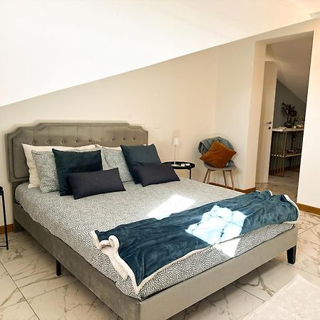 Carolas Luxury House Fiumicino Buitenkant foto